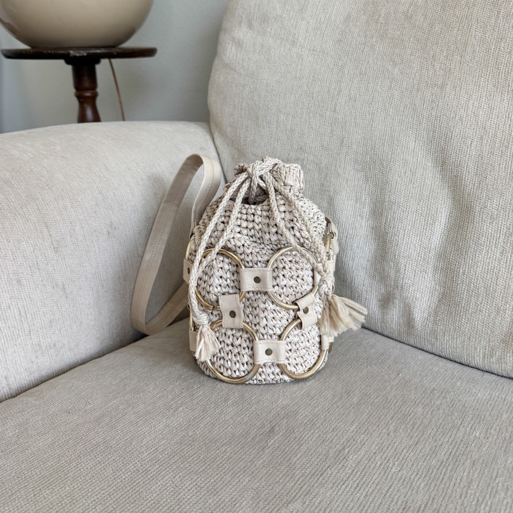 VTG Woven Wicker Bucket Bag Cream Raffia Drawstring Crossbody Boho